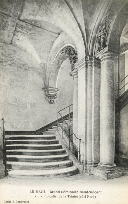 escalier de la Trinité