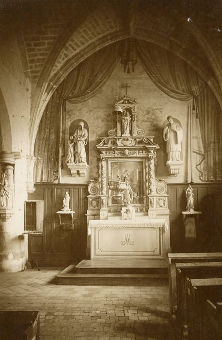 Statue (ronde bosse) du retable latéral Sud dit de la Vierge : Vierge à l'Enfant