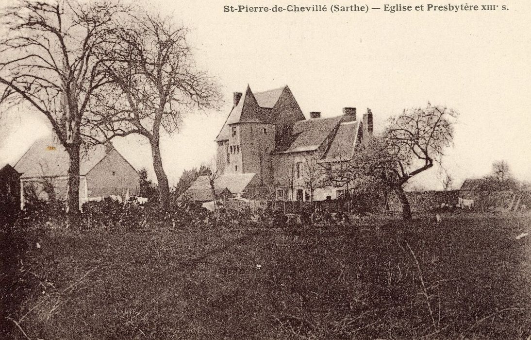 vue générale du bâtiment dans son environnement depuis le Sud-Est