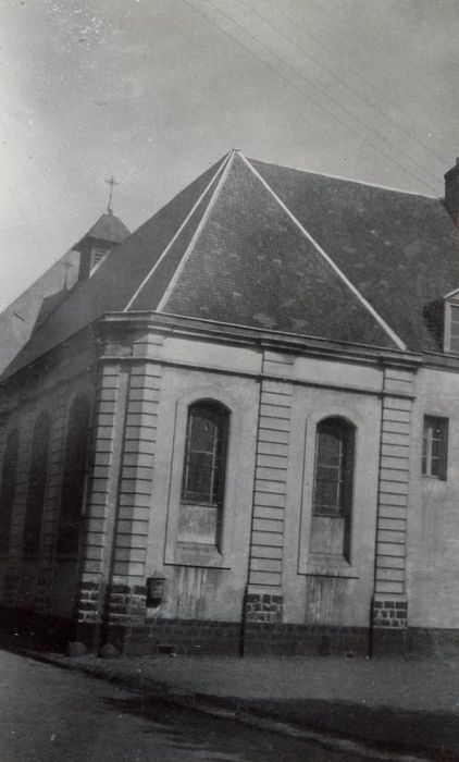 chapelle, façades sur la rue Sainte-Agnès