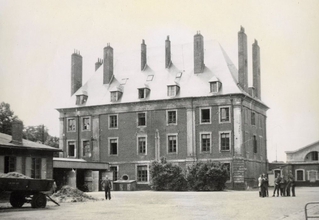 Ancien pavillon des officiers