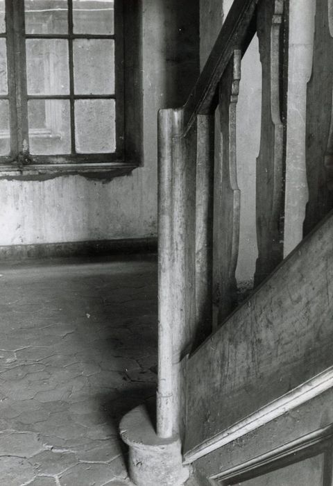 escalier secondaire, détail du départ de la rampe