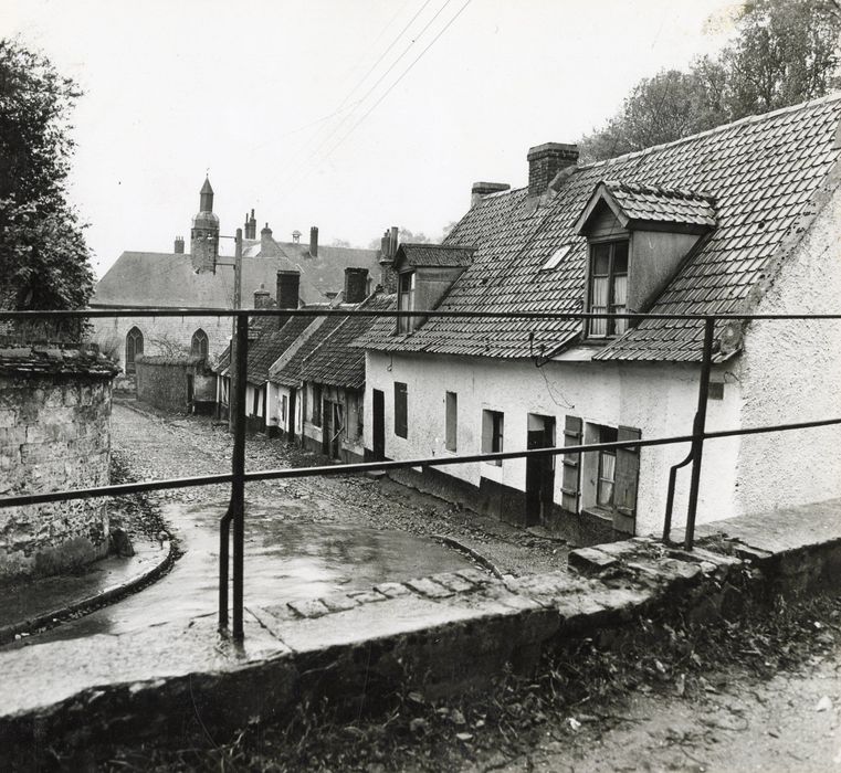 vue générale des façades sur rue