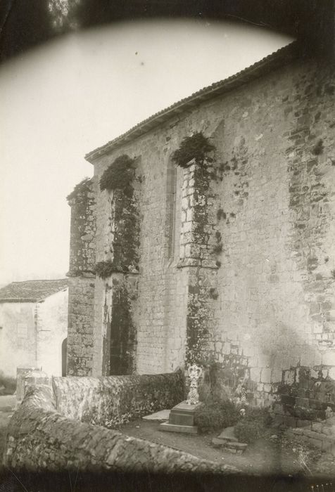 façade latérale nord, vue partielle