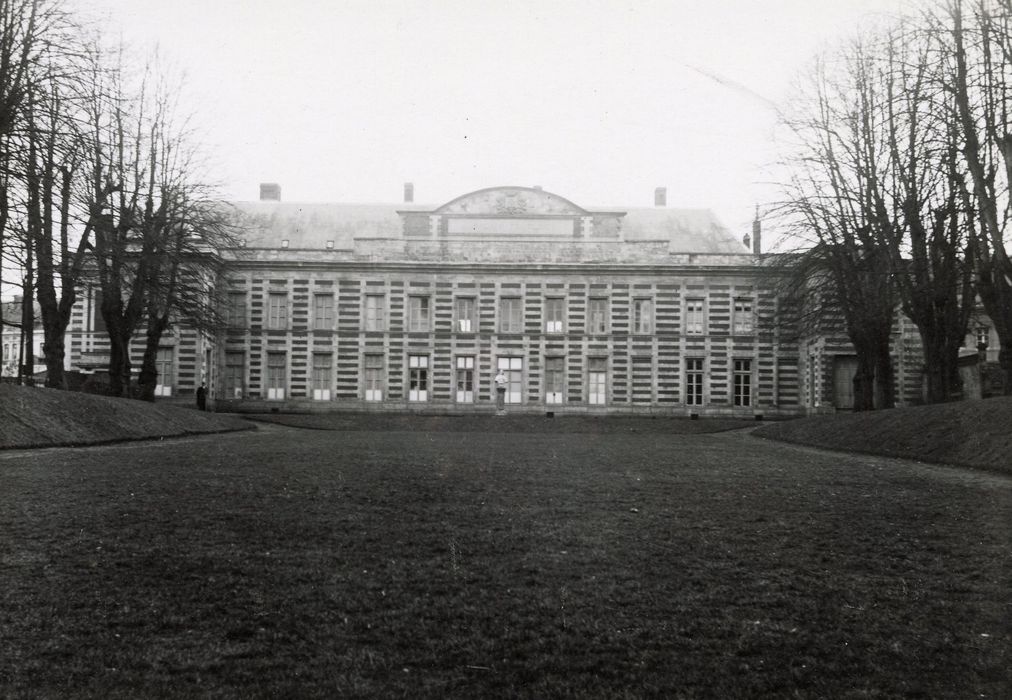façade nord sur le jardin