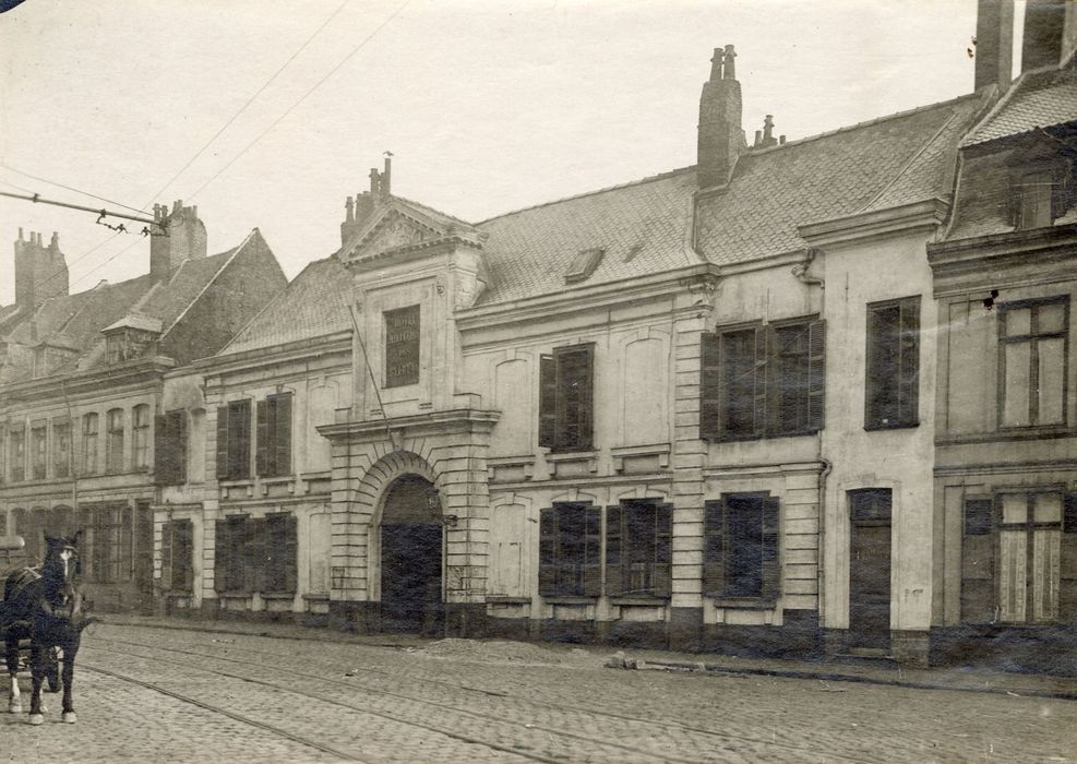 façade sur rue