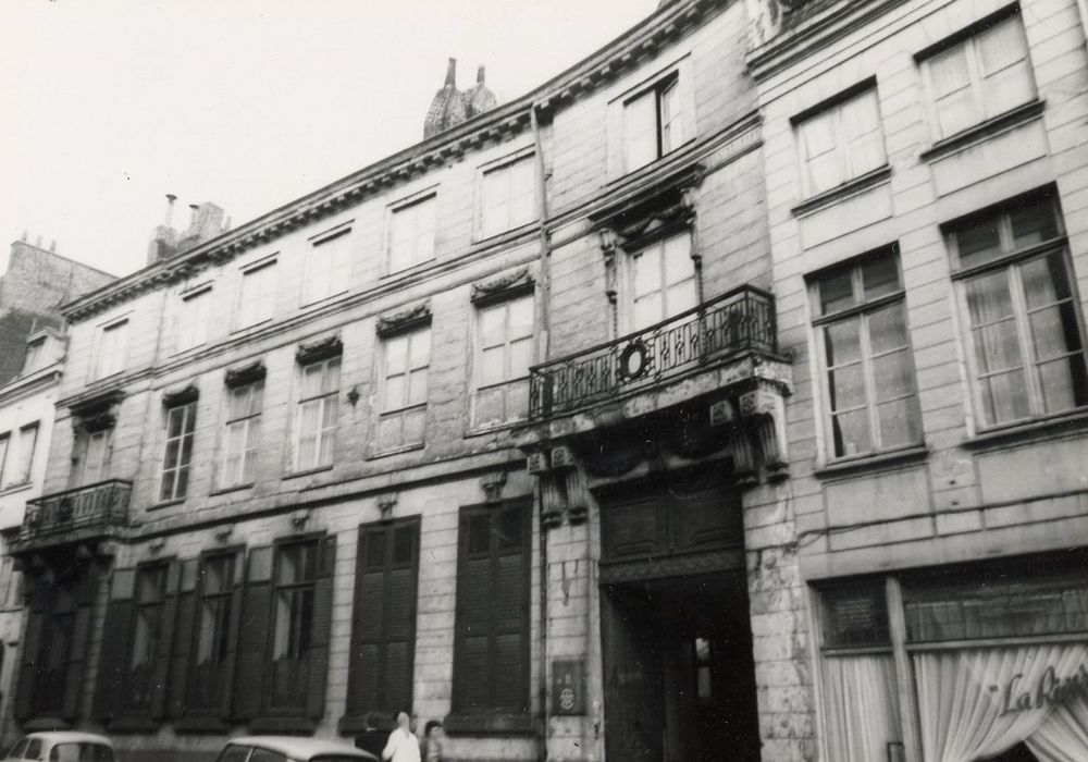 façade sur rue