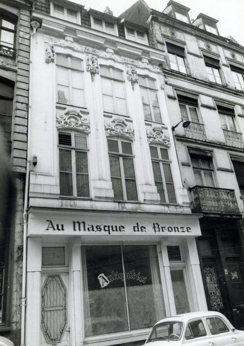 façade sur rue