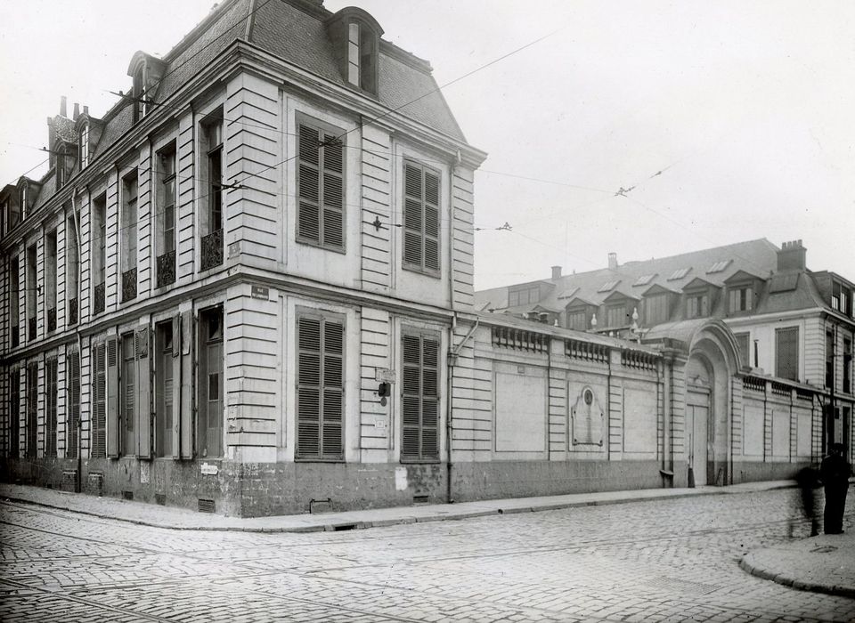 vue générale des façades depuis la rue