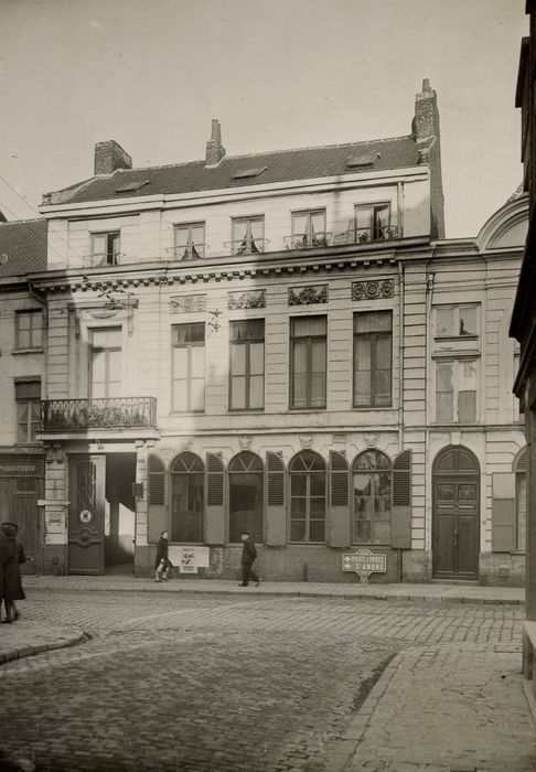 façade sur rue