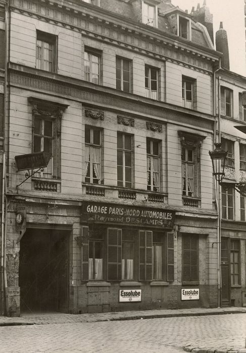 façade sur rue