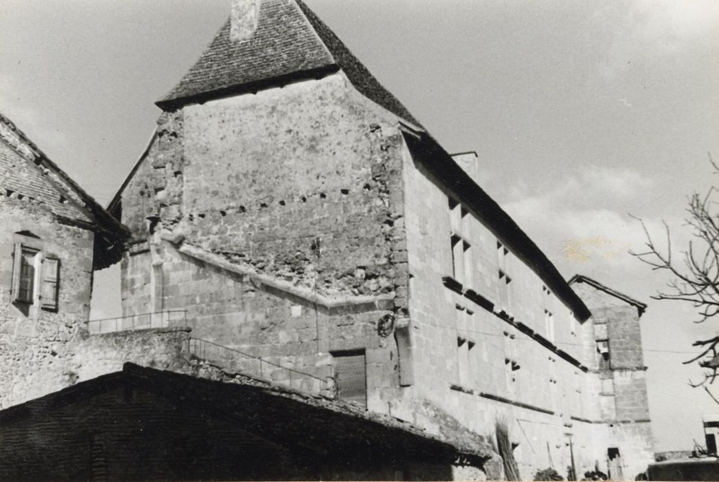 façade sud-est et pignon sud-ouest