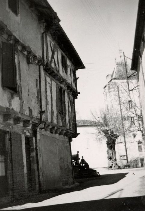 Façade sur rue, vue partielle