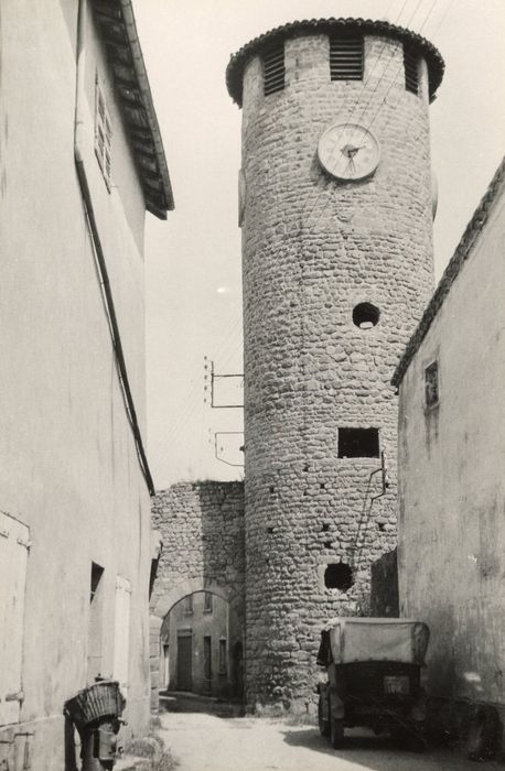 tour de l’ancienne enceinte