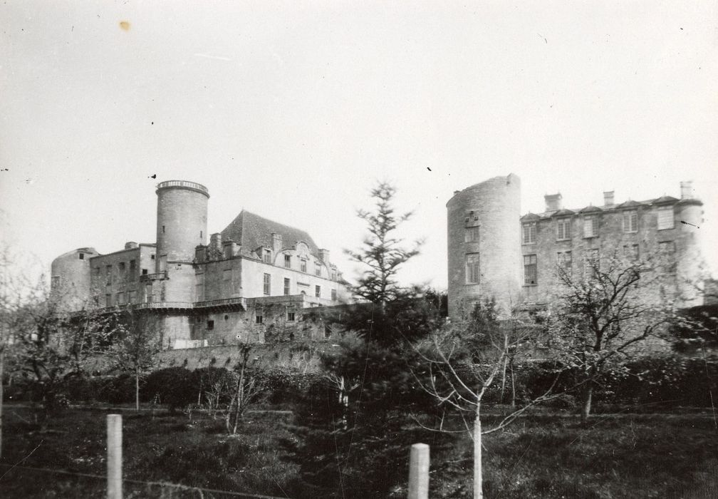 vue générale des bâtiments depuis le Sud-Et