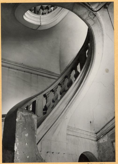 escalier, vue partielle