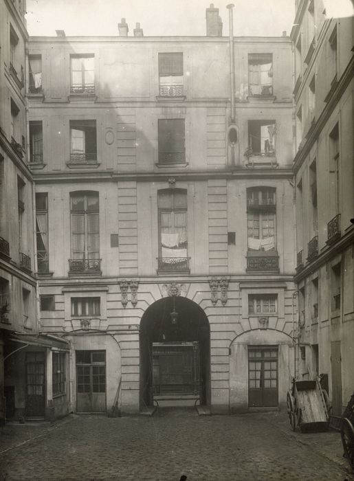 façade sur cour