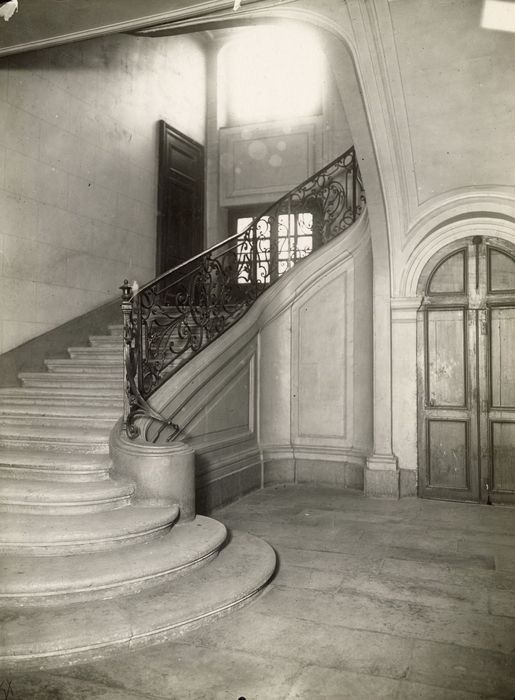 escalier d’honneur, vue partielle