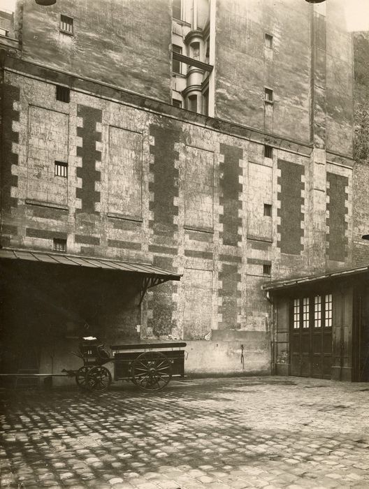 façade sur la cour d’honneur