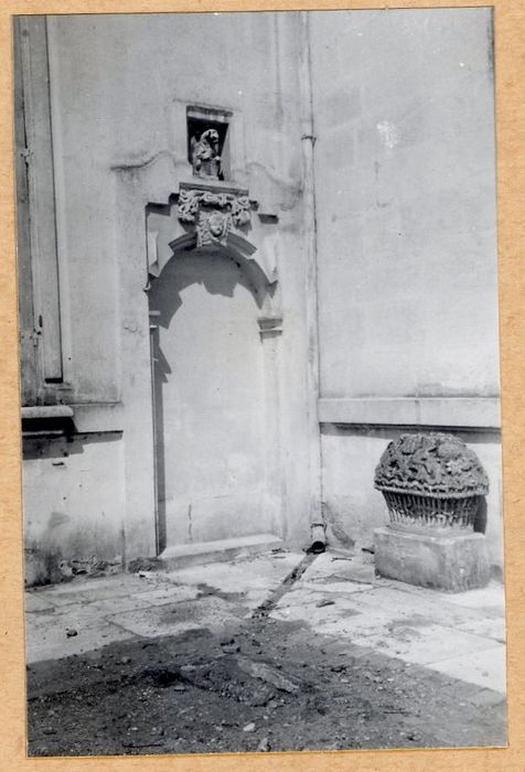 ancienne porte non localisée