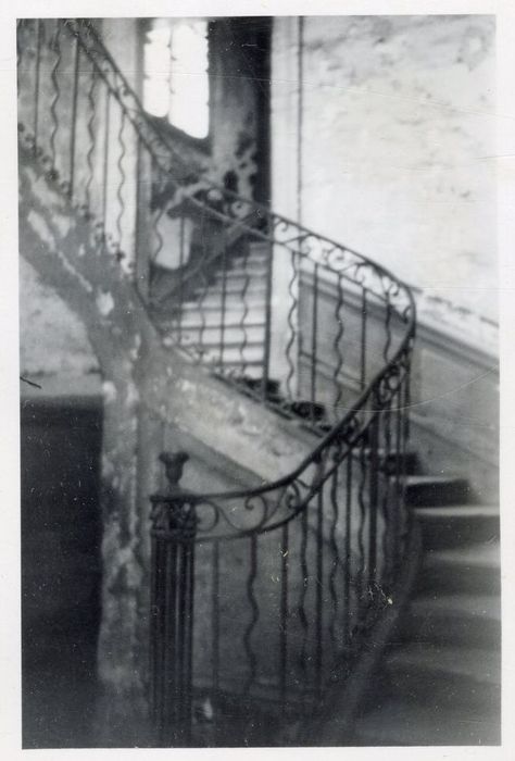 escalier, vue partielle