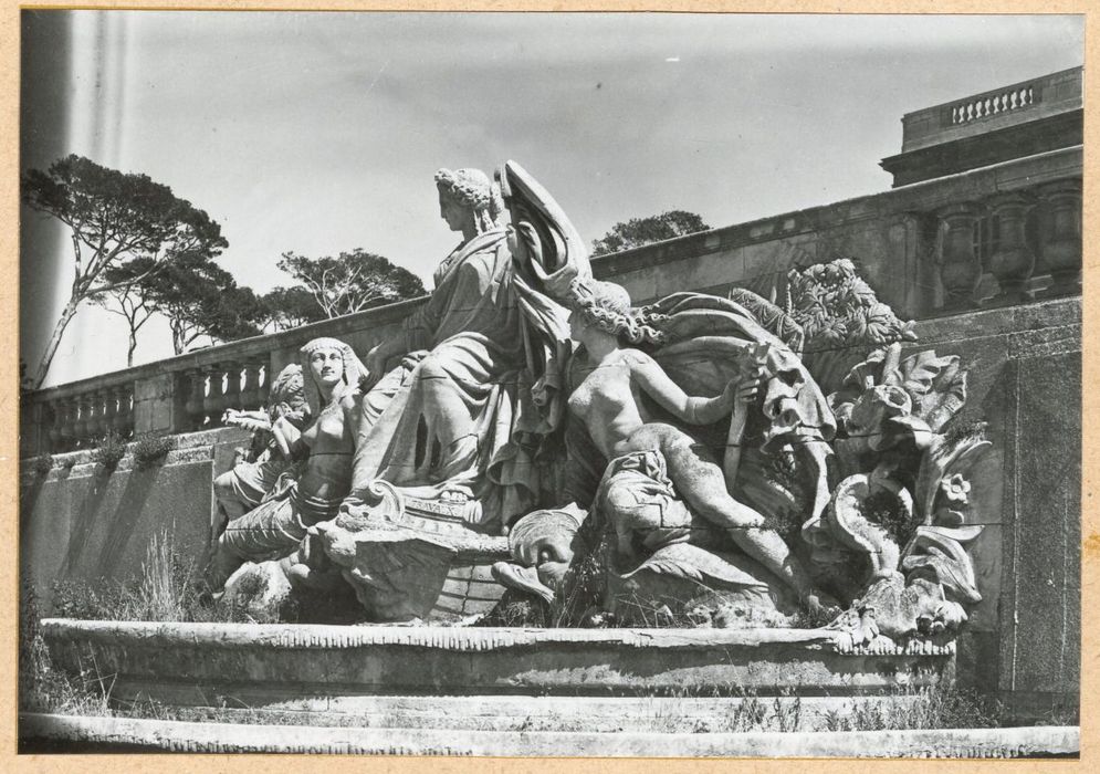 parc, groupe sculpté de la fontaine