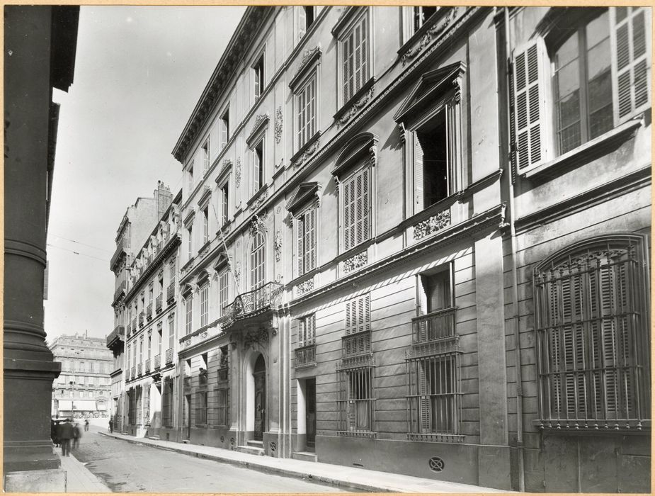 façade sur rue