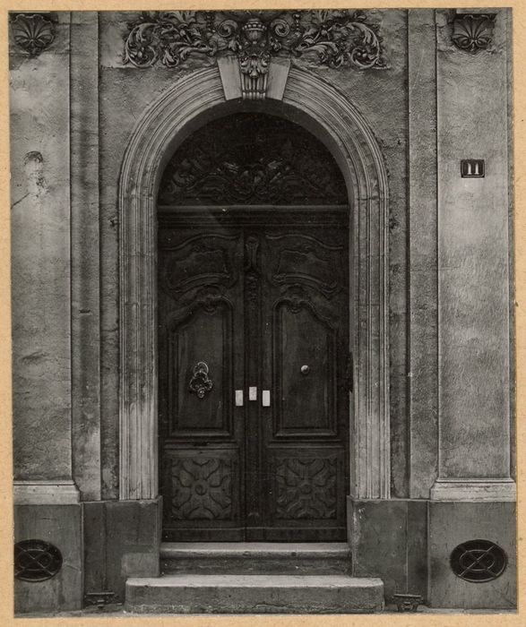 porte d’accès sur rue