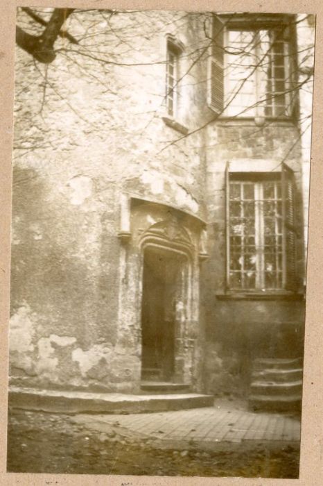 porte d’accès à la tourelle d’escalier