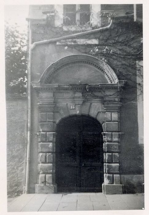 portail d’accès sur rue