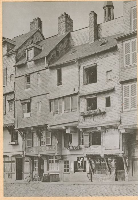 façades sur le quai