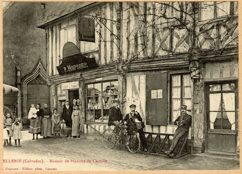 façade su rue, vue partielle
