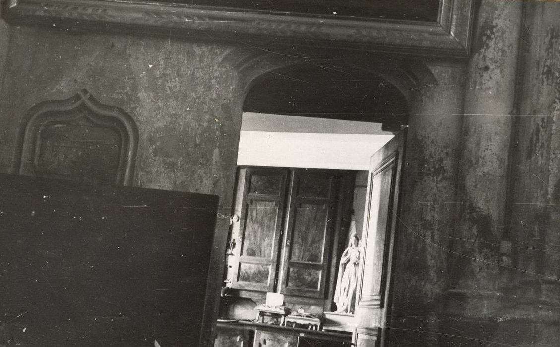 porte d’accès à la sacristie