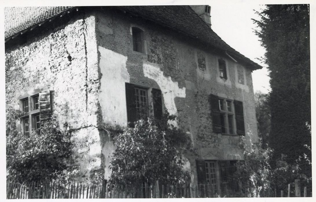 façades sud et est, vue partielle