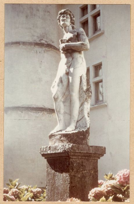 statue : Bacchus