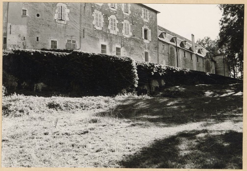façade nord, vue partielle