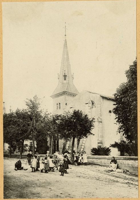 vue partielle de l’église depuis le Sud