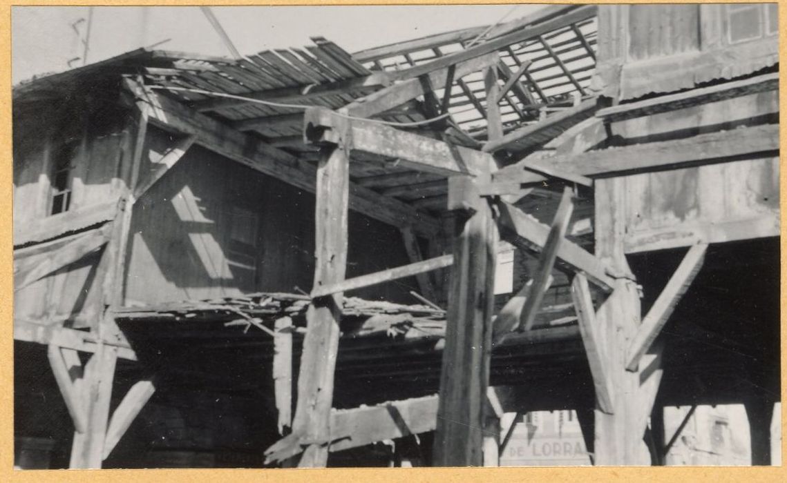 vue partielle de la halle