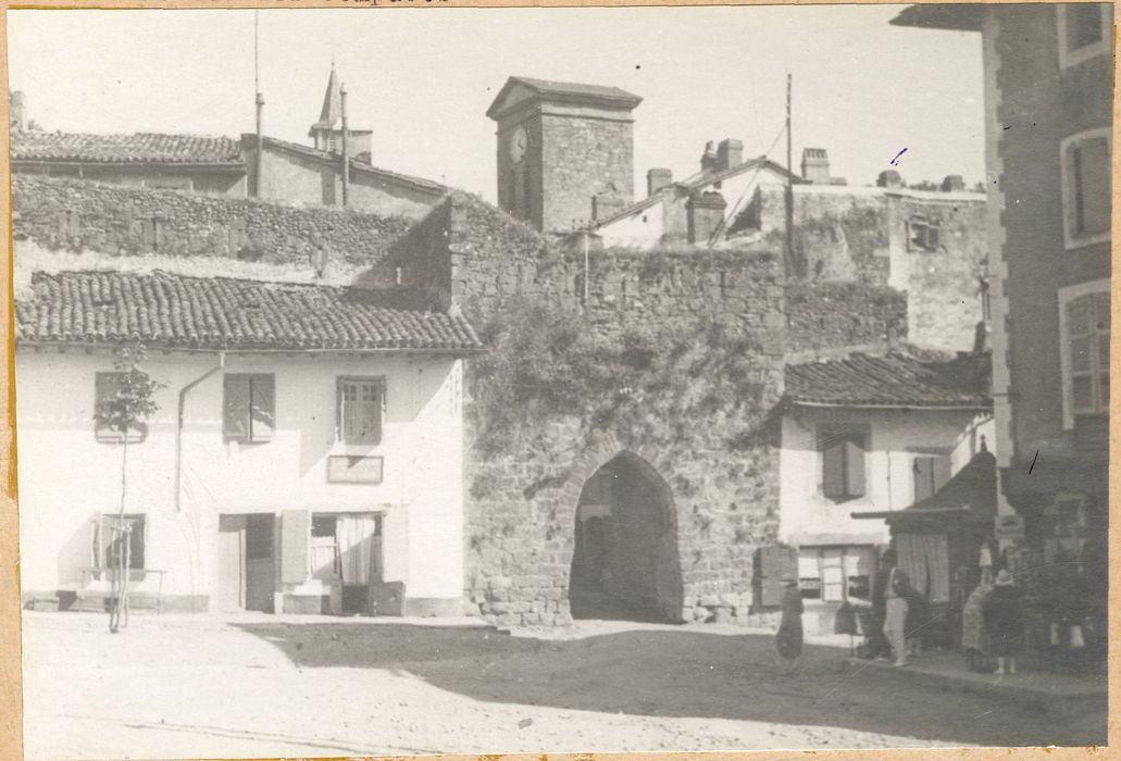 porte de ville, élévation ouest