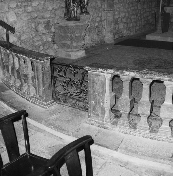 clôture de choeur (table de communion), deux éléments remployés comme clôtures des chapelles Nord et Sud, style Louis XIV - © Ministère de la Culture (France), Médiathèque du patrimoine et de la photographie (objets mobiliers), tous droits réservés