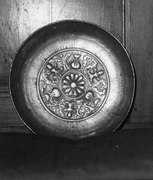 plat de quête - © Ministère de la Culture (France), Médiathèque du patrimoine et de la photographie (objets mobiliers), tous droits réservés