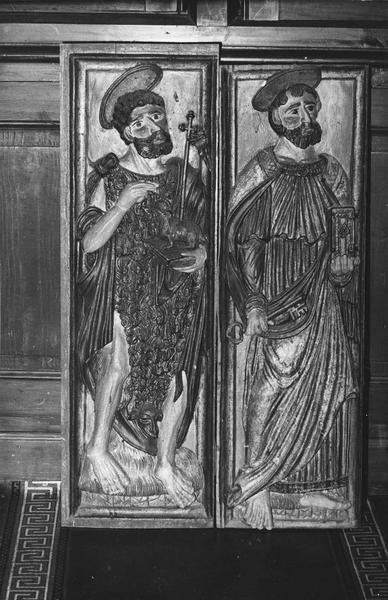 bas-reliefs : saint Jean Baptiste et saint Pierre - © Ministère de la Culture (France), Médiathèque du patrimoine et de la photographie (objets mobiliers), tous droits réservés