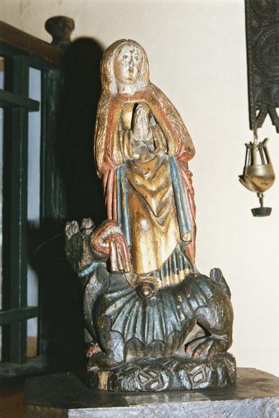 Groupe sculpté : sainte Marthe et la Tarasque