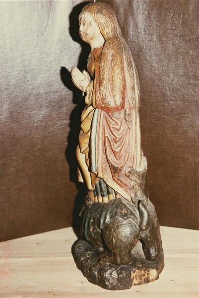 groupe sculpté : sainte Marthe et la Tarasque, vue de gauche