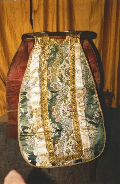 chasuble, étole, manipule (ornement) - © Ministère de la Culture (France), Médiathèque du patrimoine et de la photographie (objets mobiliers), tous droits réservés