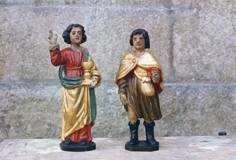 retable, deux statuettes - © Ministère de la Culture (France), Médiathèque du patrimoine et de la photographie (objets mobiliers), tous droits réservés