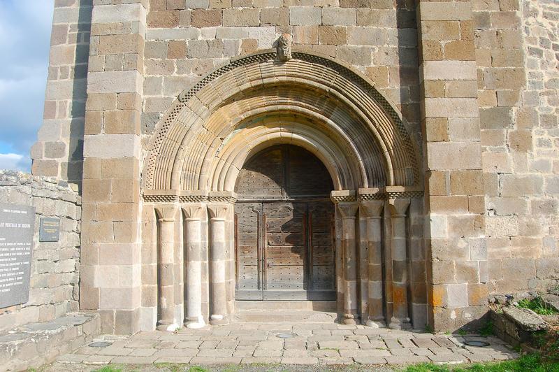 vue générale du porche d'entrée sud