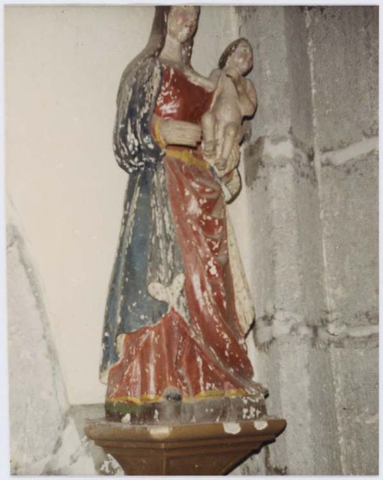 statue : Vierge à l'Enfant