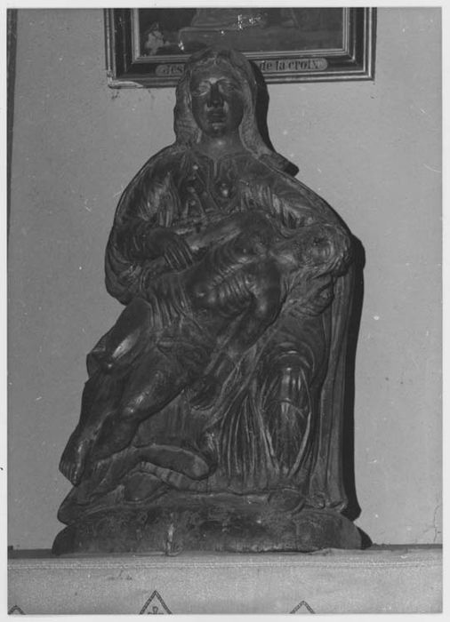 groupe sculpté : Vierge de Pitié