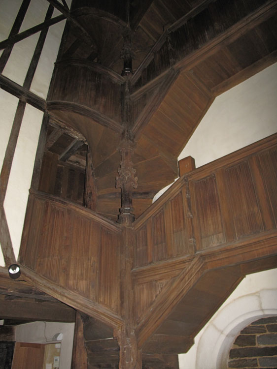 Intérieur : escalier à vis